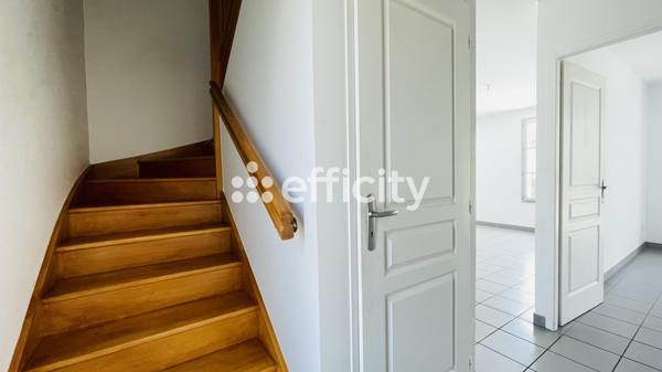 Maison
         4 pièces
        - 84 m² Exclusivité 249 000 € *