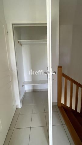Maison
         4 pièces
        - 84 m² Exclusivité 249 000 € *