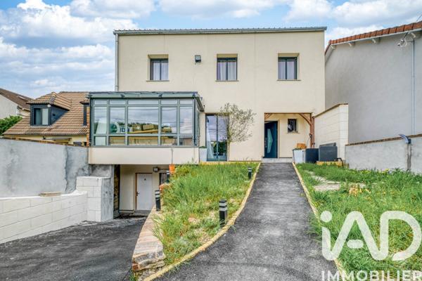 Maison à vendre 10 pièces 283 m² Gagny