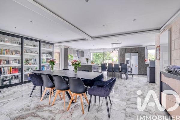 Maison à vendre 10 pièces 283 m² Gagny