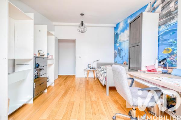 Maison à vendre 10 pièces 283 m² Gagny
