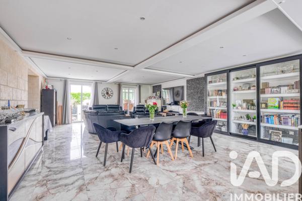 Maison à vendre 10 pièces 283 m² Gagny
