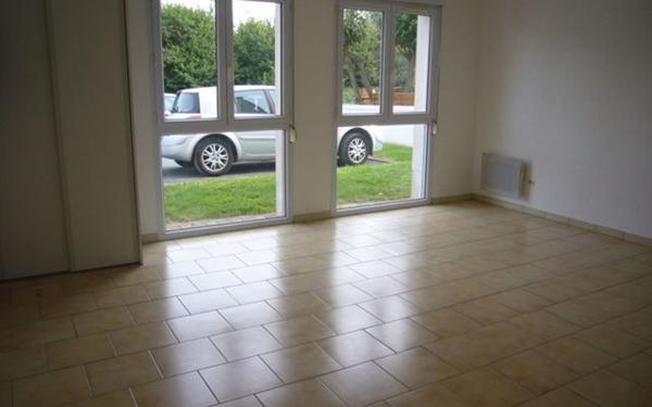 Appartement à louer    1 pièce •  Longperrier