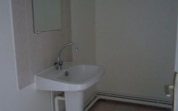 Appartement à louer    1 pièce •  Longperrier