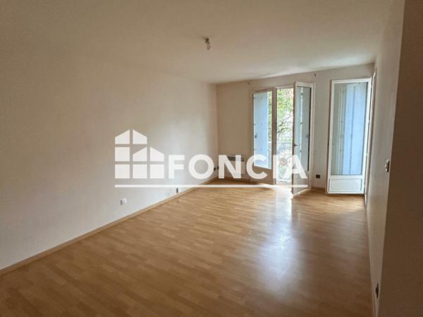 Location Appartement 2 pièces 49.45 m² - 3 PLACE DU FORUM Limoges 87000