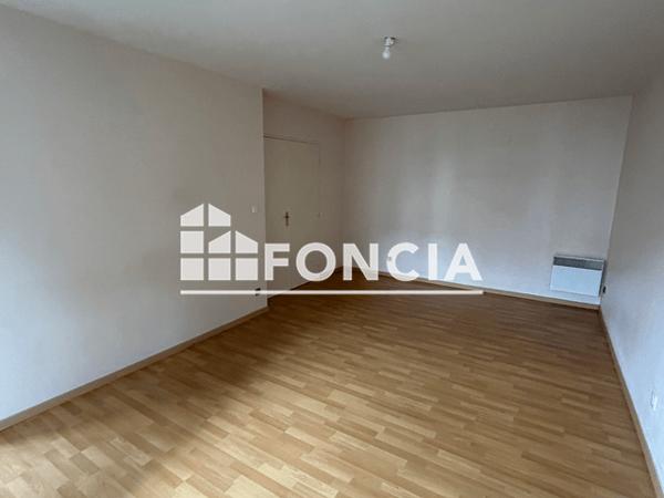 Location Appartement 2 pièces 49.45 m² - 3 PLACE DU FORUM Limoges 87000