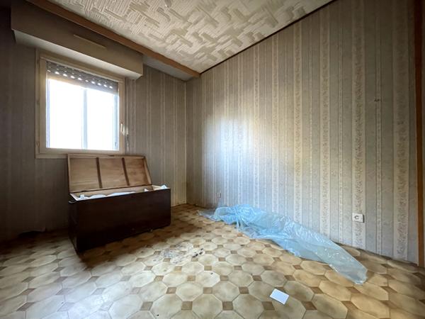 Carros - 3 pièces de plain-pied avec jardin : un lieu à réinventer