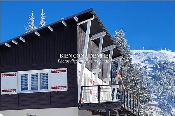 Un chalet skis aux pieds 111 m2 plein Sud – Vue sur la Croix de Chamrousse