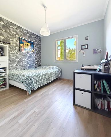 Maison 5 pièces en parfait état, avec piscine et garage à Bressols