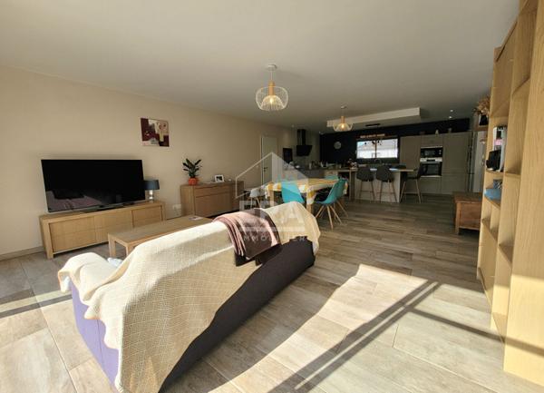 LOCATION - ARTIGUELOUVE  : Maison T5 de 140m² au calme avec jardin et piscine