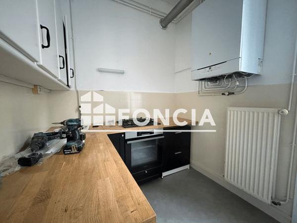 Location Appartement 5 pièces 112.1 m² - 21 RUE DES CELESTES Vienne 38200