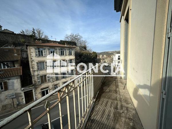 Location Appartement 5 pièces 112.1 m² - 21 RUE DES CELESTES Vienne 38200