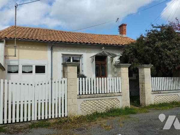 MAISON  TROIS CHAMRES/JARDIN/GARAGE
