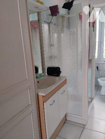 MAISON  TROIS CHAMRES/JARDIN/GARAGE