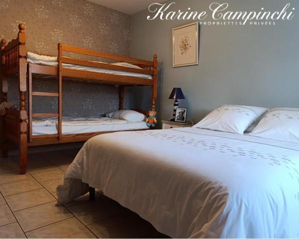 Propriété rare à 600 m de la plage  Fort potentiel résidentiel ou touristique