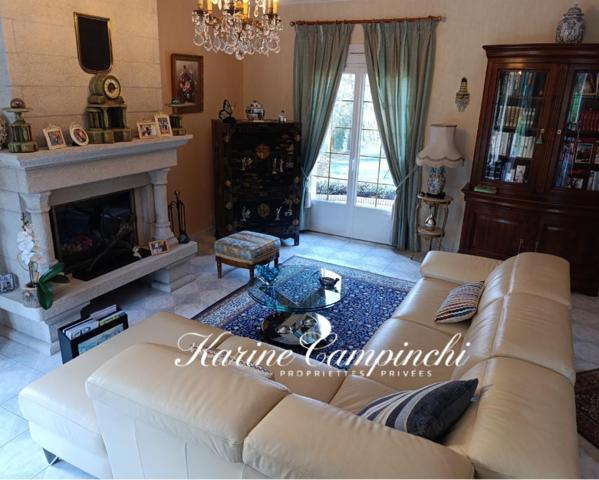 Propriété rare à 600 m de la plage  Fort potentiel résidentiel ou touristique