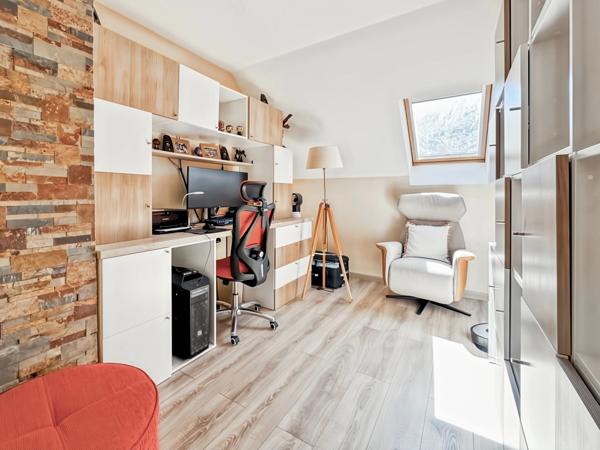 Maison familiale rénovée 4-5ch, au calme avec jardin paysager et sans vis-à-vis, 162 m², Bussy-Saint-Georges (Seine-et-Marne), proche Disney, à vendre