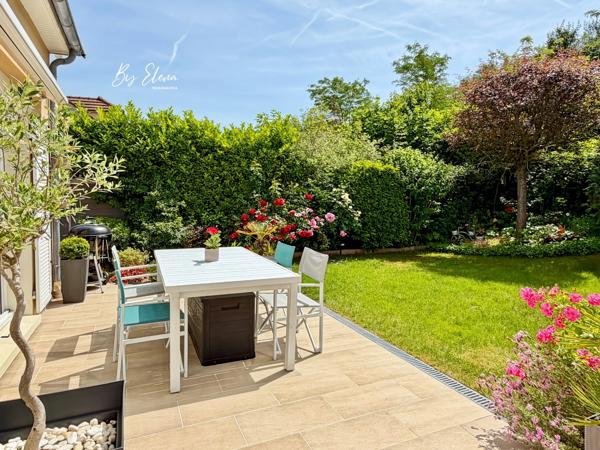 Maison familiale rénovée 4-5ch, au calme avec jardin paysager et sans vis-à-vis, 162 m², Bussy-Saint-Georges (Seine-et-Marne), proche Disney, à vendre