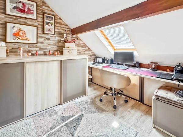 Maison familiale rénovée 4-5ch, au calme avec jardin paysager et sans vis-à-vis, 162 m², Bussy-Saint-Georges (Seine-et-Marne), proche Disney, à vendre