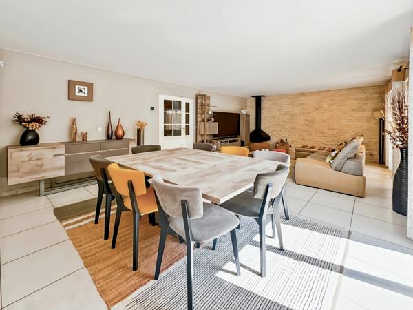 Maison familiale rénovée 4-5ch, au calme avec jardin paysager et sans vis-à-vis, 162 m², Bussy-Saint-Georges (Seine-et-Marne), proche Disney, à vendre