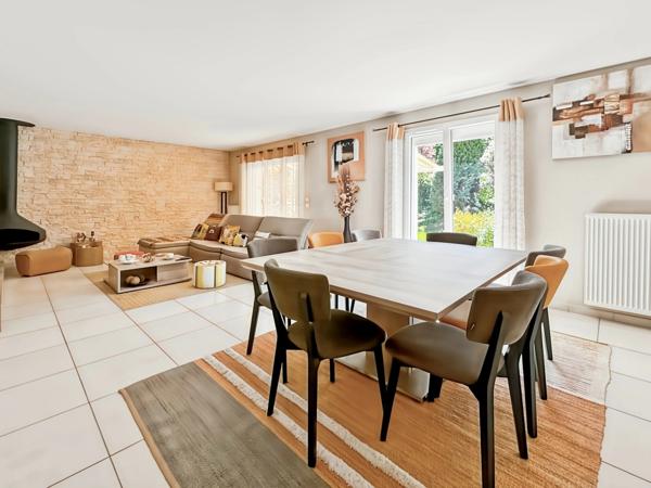 Maison familiale rénovée 4-5ch, au calme avec jardin paysager et sans vis-à-vis, 162 m², Bussy-Saint-Georges (Seine-et-Marne), proche Disney, à vendre