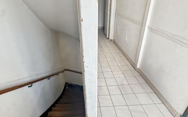 Appartement à vendre    2 pièces • 24,69 m2 Aubervilliers