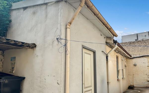 Appartement à vendre    2 pièces • 24,69 m2 Aubervilliers