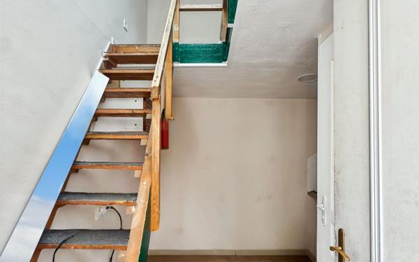 Appartement à vendre    2 pièces • 24,69 m2 Aubervilliers