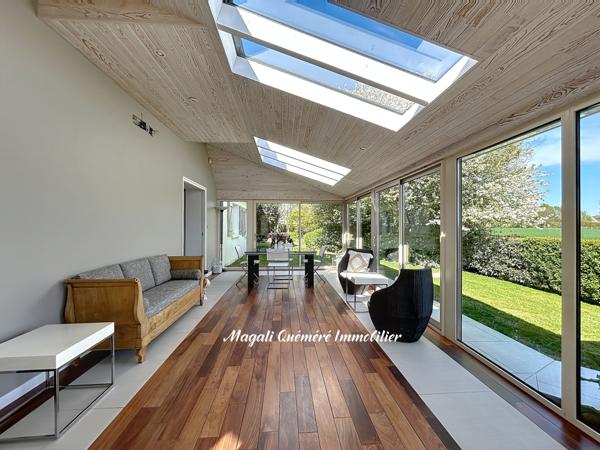 Montfort-sur-Meu (35160) Propriété d'exception aux portes de Montfort sur Meu : maison de 299 m² habitables, 6 chambres, spa, parc de 3