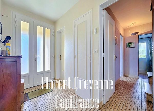 Maison familiale de 5 chambres avec sous-sol complet et jardin clos – Saint-Germain-la-Blanche-Herbe