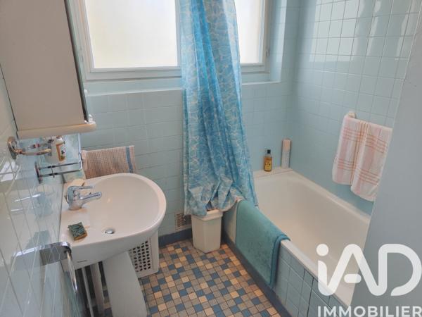 Maison à vendre 5 pièces 90 m² Terres-de-Haute-Charente
