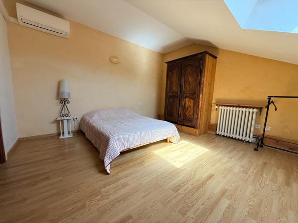 Maison à NARBONNE, 11100 - 7 pièces 300m²
