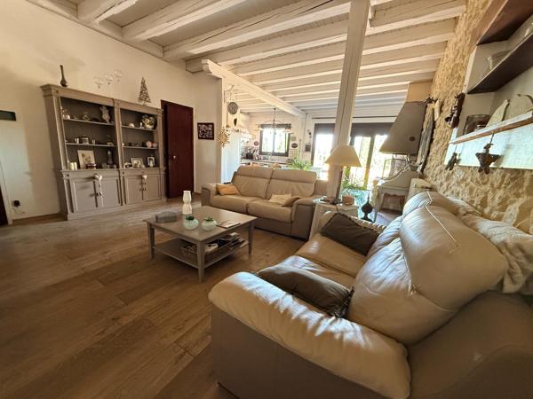 Maison à NARBONNE, 11100 - 7 pièces 300m²