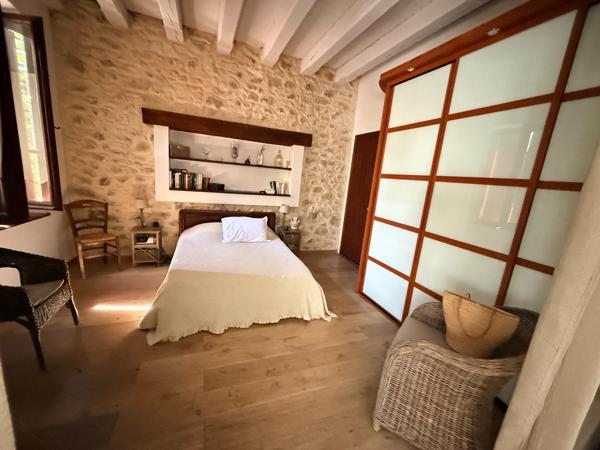 Maison à NARBONNE, 11100 - 7 pièces 300m²