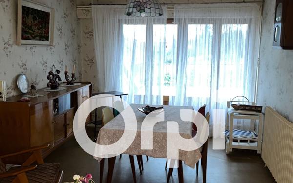 Maison à vendre    11 pièces •  Saint-Benoît-la-Chipotte