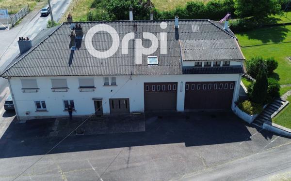 Maison à vendre    11 pièces •  Saint-Benoît-la-Chipotte