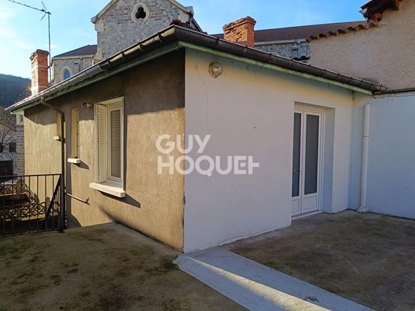 Ensemble immobilier situé à BOEN de 160 m² habitables