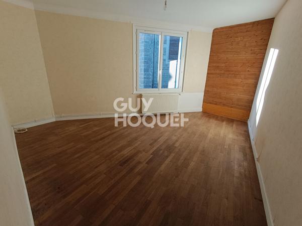 Ensemble immobilier situé à BOEN de 160 m² habitables