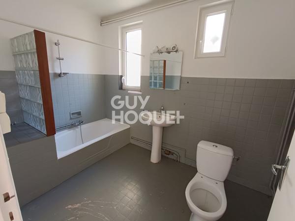 Ensemble immobilier situé à BOEN de 160 m² habitables