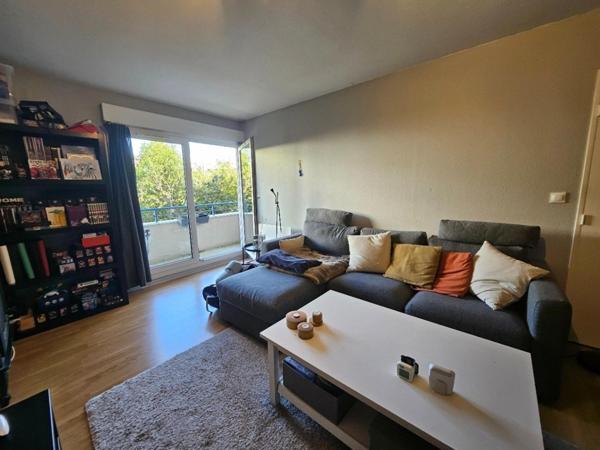 Appartement T3 balcon et parking au Chartrons