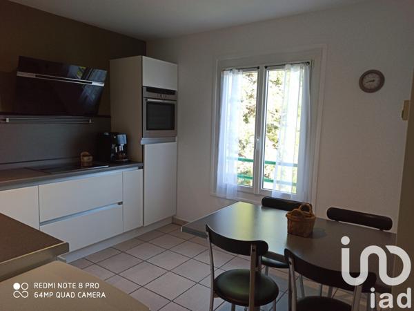 Appartement 3 pièces de 73 m² à Sury-le-Comtal (42450)