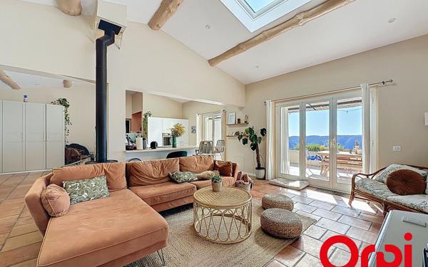 Maison à vendre    5 pièces • 150 m2 Cantaron