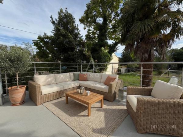 Beau T3 rénové avec grand balcon
