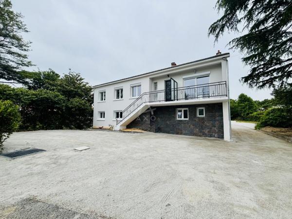 Beau T3 rénové avec grand balcon