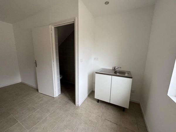 Location Local commercial 25 m2 à Belle-Église