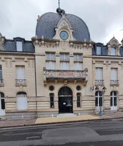 Local commercial de 163 m² au cœur de Loudun