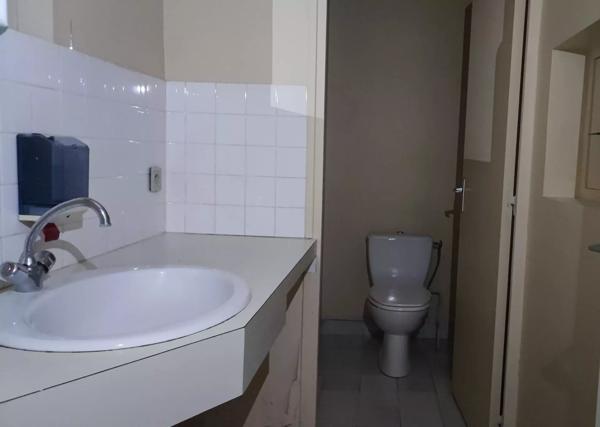 Local commercial de 163 m² au cœur de Loudun
