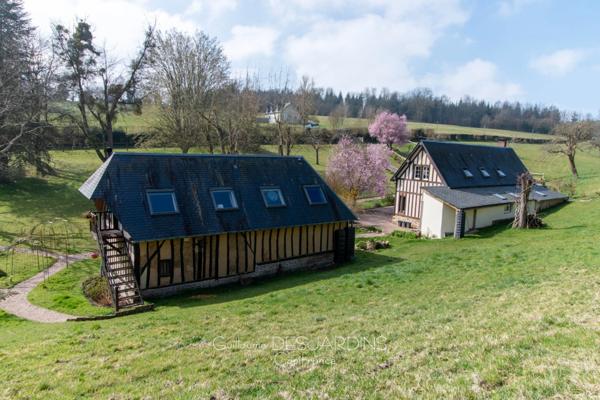 Propriété à vendre Maison et gîte en colombage proche de VIMOUTIERS (61)