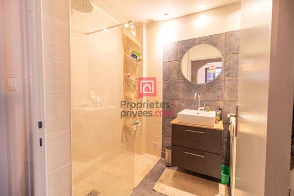 Appartement Villeneuve Les Avignon 3 pièce(s) 85 m2
