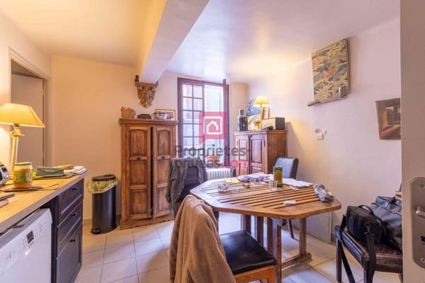 Appartement Villeneuve Les Avignon 3 pièce(s) 85 m2